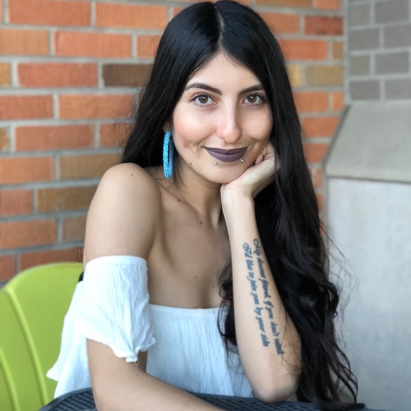 Meet your Posher, Anna - Picture 1 of 1